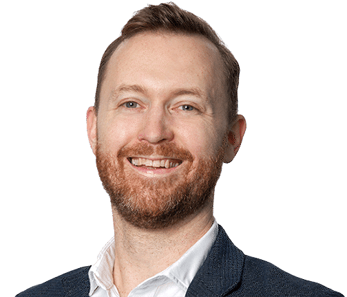 Alex Snow headshot