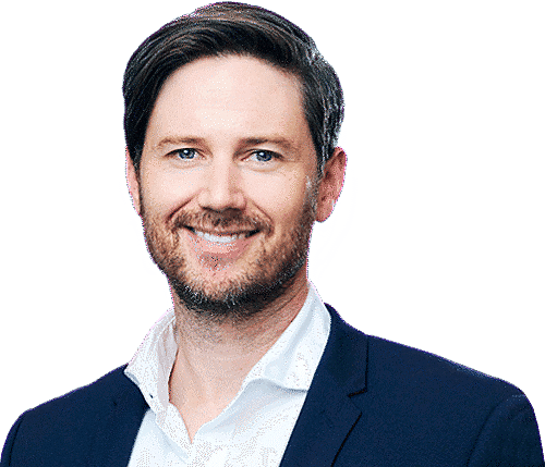 Daniel Cragg headshot