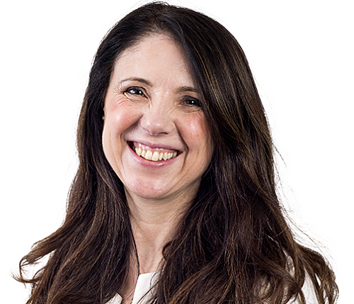 Deniza Mazevska headshot