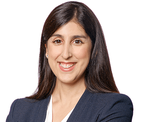 Kathy Voukelatos headshot