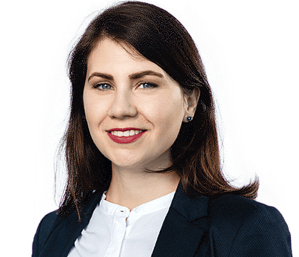 Polina Silakova headshot