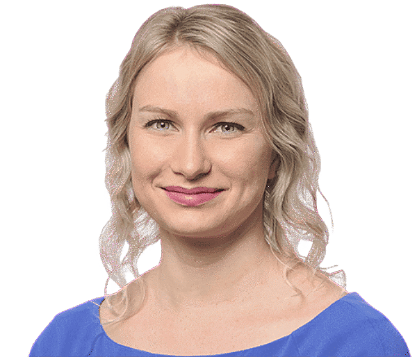 Zoe Burdack headshot
